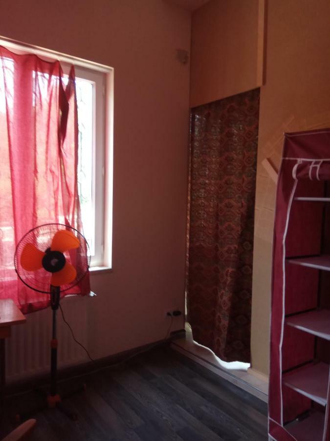 Apri Hostel Erivan Dış mekan fotoğraf